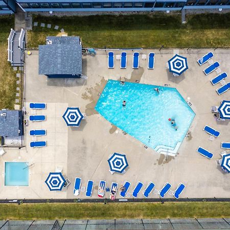 Nautical Mile Resort Wells Buitenkant foto