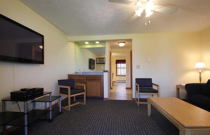 Nautical Mile Resort Wells Buitenkant foto