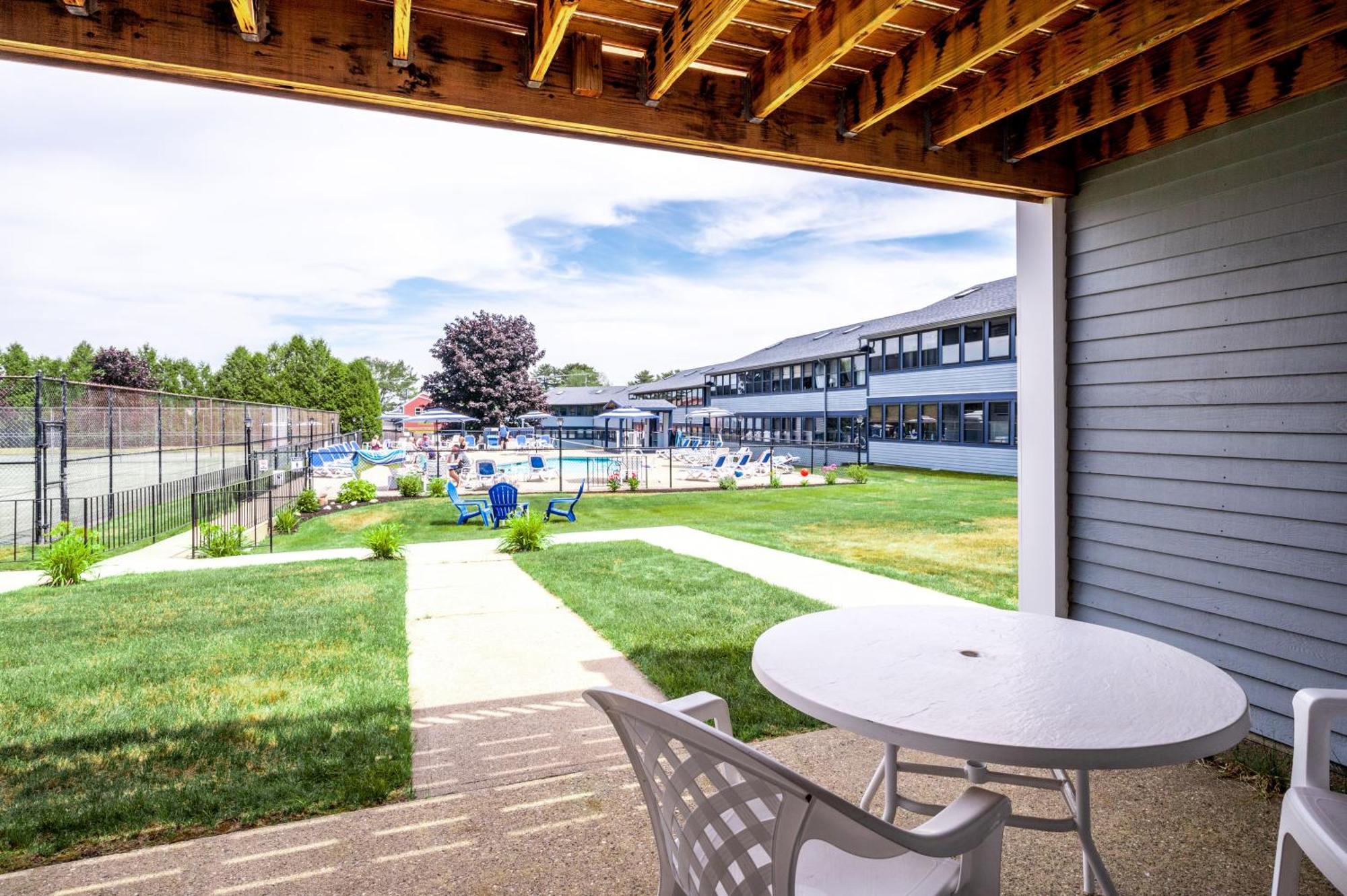 Nautical Mile Resort Wells Buitenkant foto